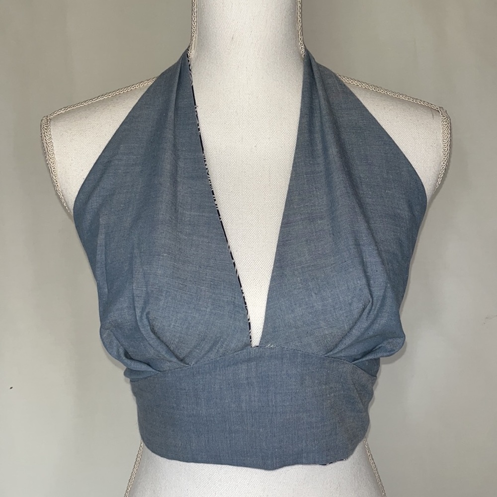 Bandana Reversible Halter
Cotton
Size Small
No tags - Picture 5 of 9